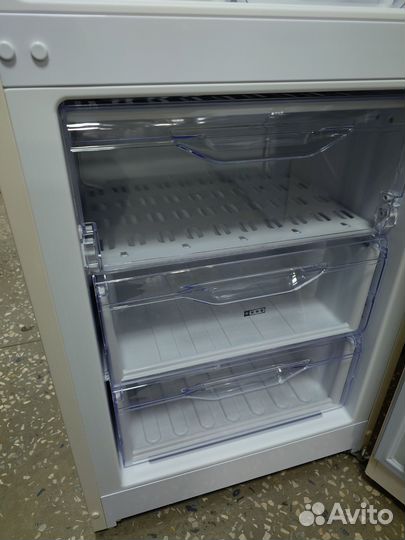 Холодильник новый