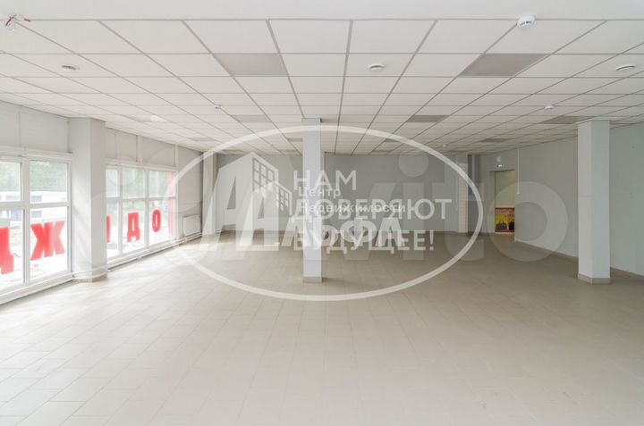 Сдам торговое помещение, 123.4 м²
