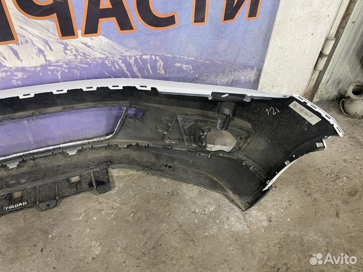 Volkswagen Tiguan губа бампера накладка птф левая