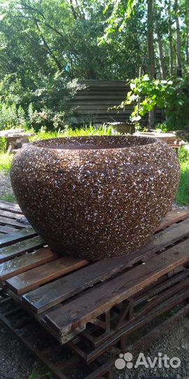 Вазон цветочный уличный