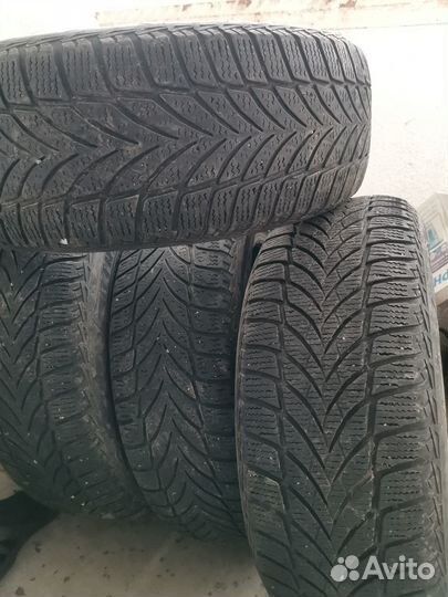 Goodyear UltraGrip Ice 2 195/60 R15 88T