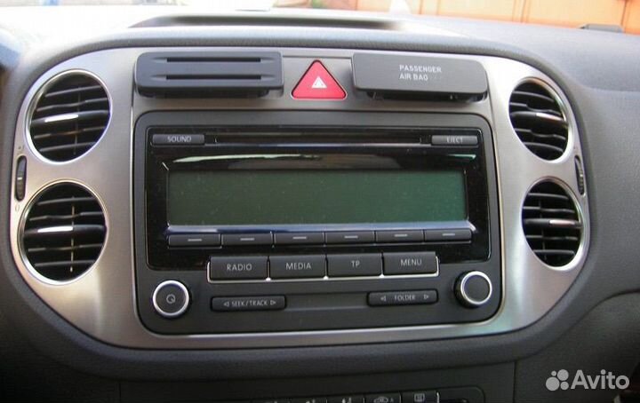 RCD-310 Штатная автомагнитола tiguan 1