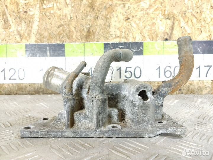 Фланец системы охлаждения Nissan Tiida c11