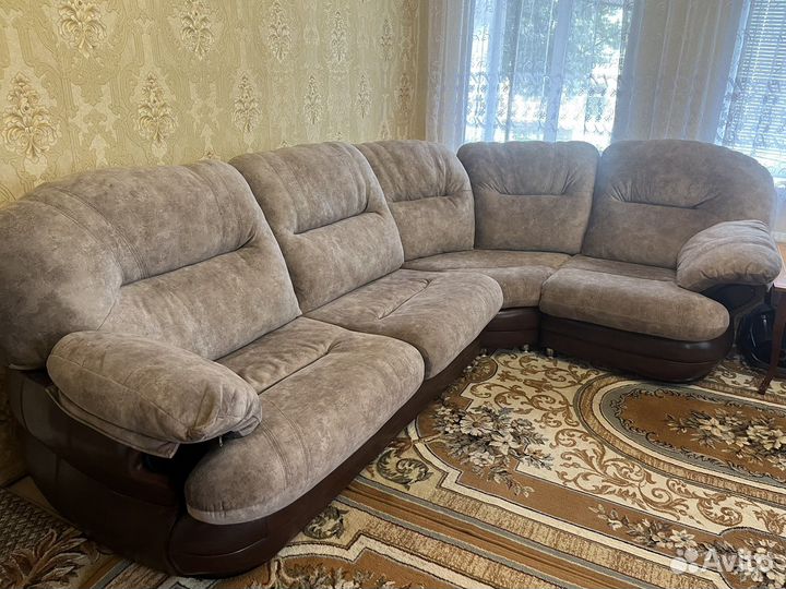 Угловой диван бу