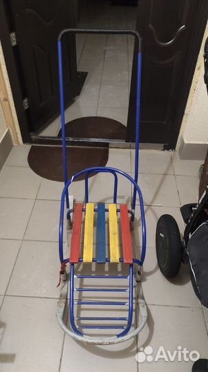 Детские санки с ручкой