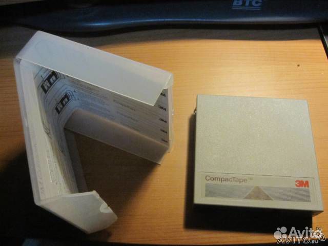 Магнитный накопитель compacTape tk 50