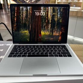 MacBook Pro 13 2018 8/512Gb Silver