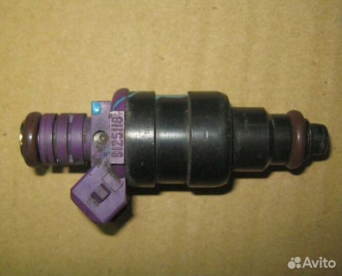 Форсунка топливная Volvo S40 1.8