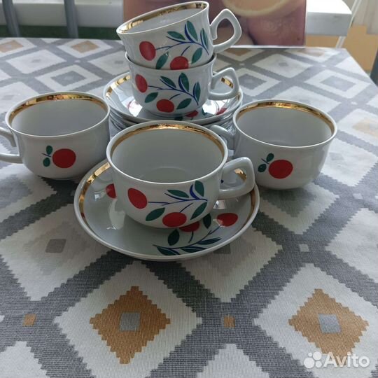 Остатки чайного сервиза времён СССР