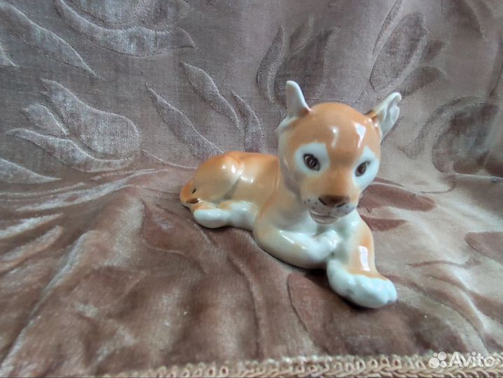 Львёнок лфз фарфор лежащий