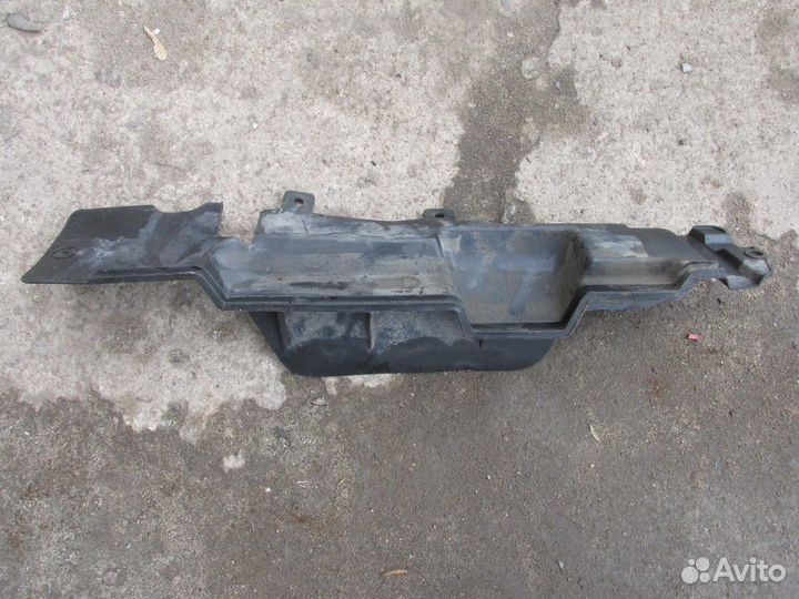 Воздуховод радиатора правый (Hyundai Tucson)