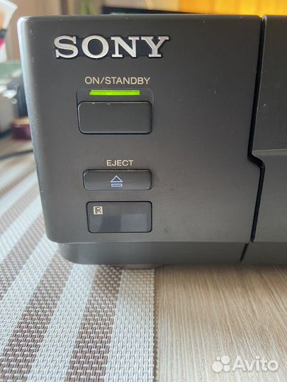 Видеомагнитофон Sony slv-x311
