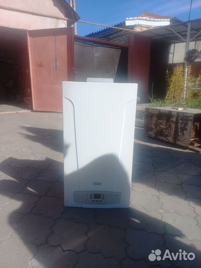 Газовый котел двухконтурный baxi