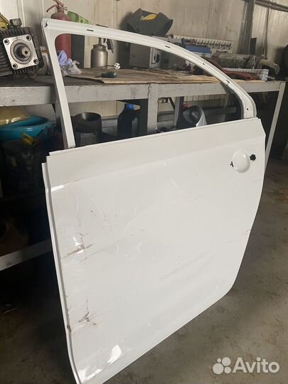 Дверь задняя левая Skoda Rapid