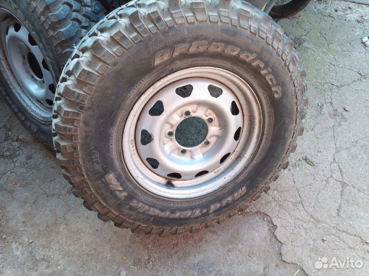 R16 Bfgoodrich Mud-Terrain T/A KM 235/85, PCD 5x139.7 DIA 108