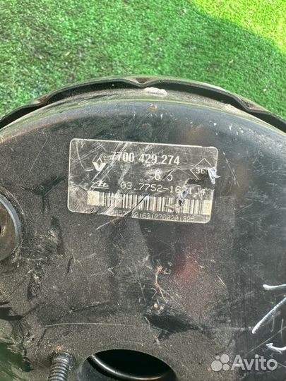 Вакуумный усилитель тормозов Renault Scenic 2000