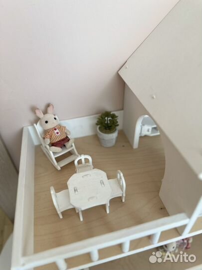 Домик кукольный