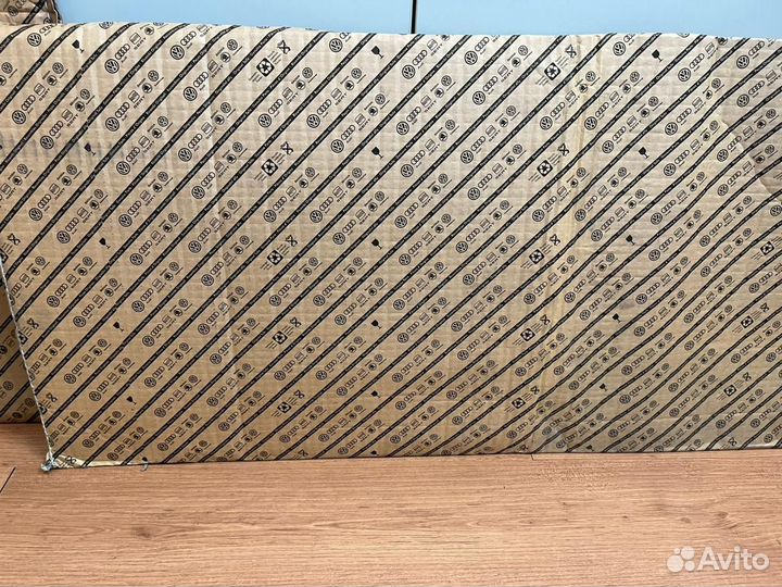 Стекло кузовное боковое Зад. Правая Volkswagen Cad