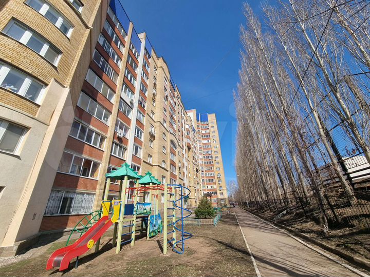 3-к. квартира, 93,9 м², 1/10 эт.