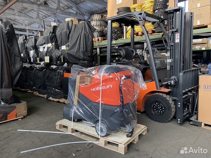 Машина поломоечная Noblelift NR530, с сиденьем