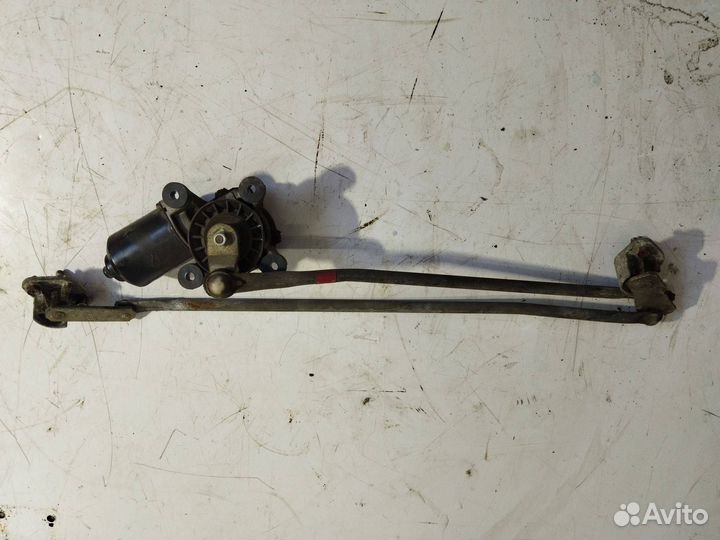 Трапеция стеклоочистителя Mazda 626 GD 1989 mazda