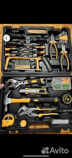 Набор инструментов в чемодане новый