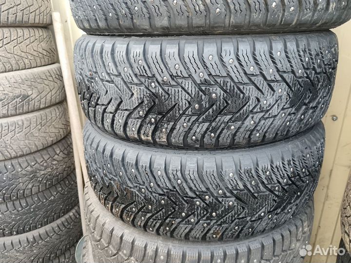 Nokian Tyres Hakkapeliitta 8 215/60 R17 95H