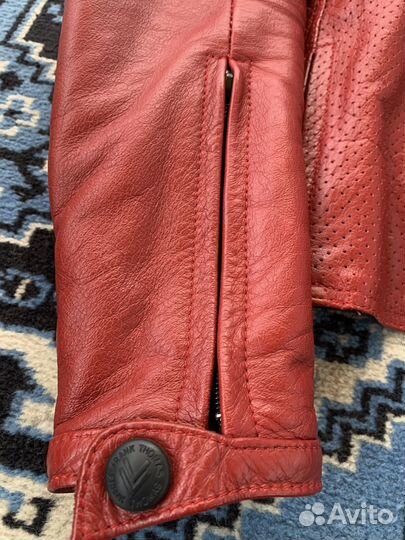 Мотокуртка женская кожаная s