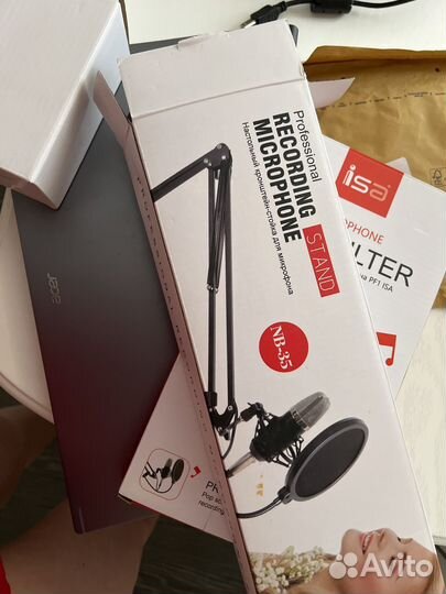 Микрофон студийный