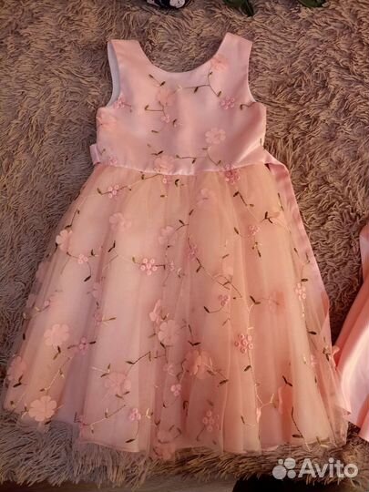 Платье для девочки нарядное