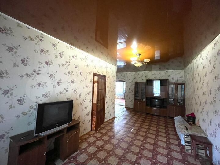 4-к. квартира, 85 м², 2/3 эт.