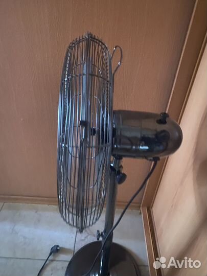 Вентилятор напольный Cameron