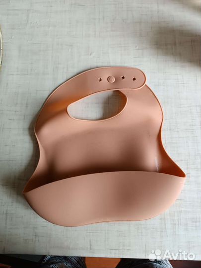 Нагрудник для кормления