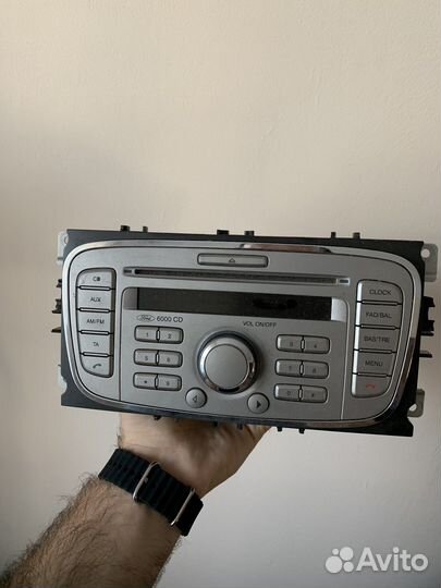 Магнитола Sony на Ford