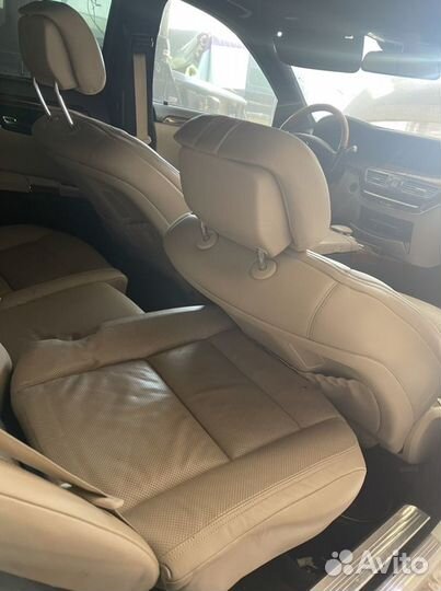 W221 салон сидения