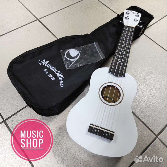 Укулеле новая сопрано с чехлом