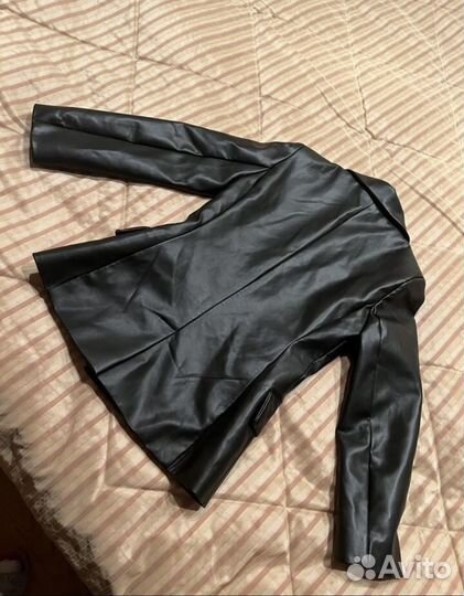 Кожаный пиджак женский zara XS