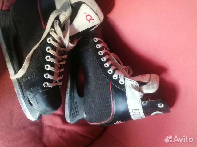 Коньки хоккейные