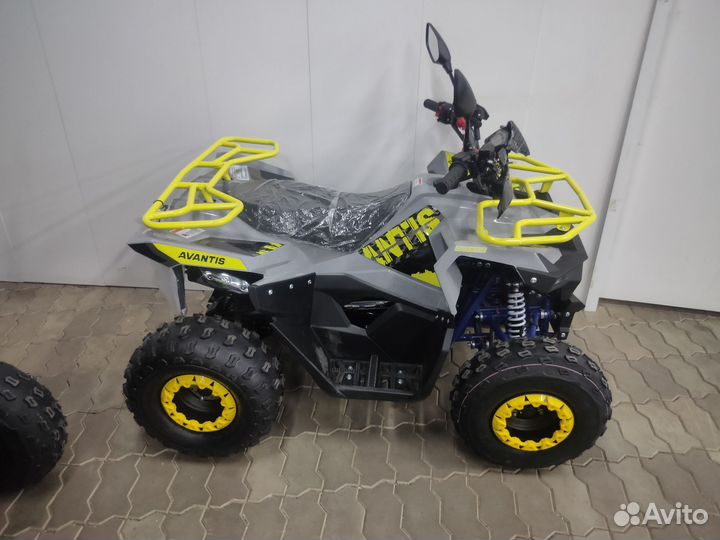 Детский квадроцикл Ray 8 Lux: компактный, мощный и удобный для поездок