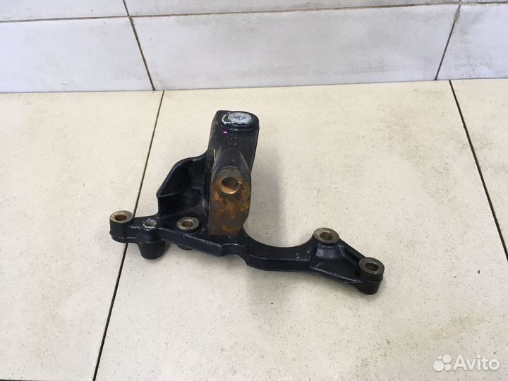 Кронштейн гидроусилителя Hi Lux 2015