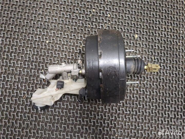 Цилиндр тормозной главный Toyota Avensis 2, 2003