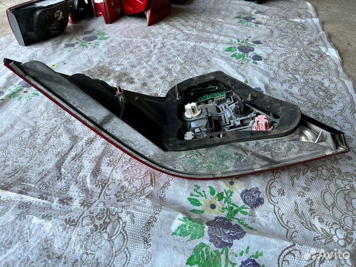 Фонарь задний правый Mersedes S-class w220