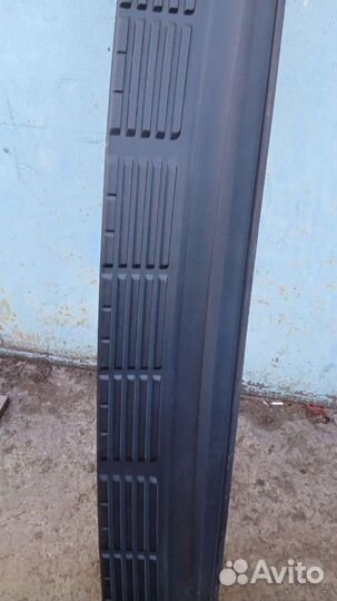 Накладка заднего бампера для toyota land cruiser 2