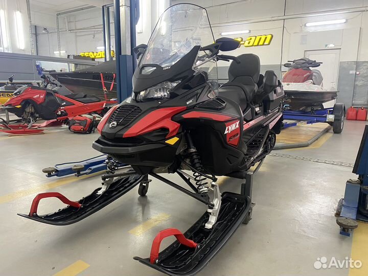 Продам снегоход BRP
