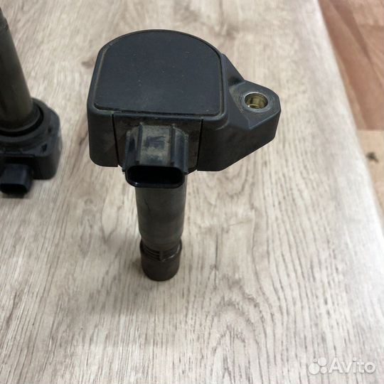 Катушка зажигания Honda Civic 8 1.8л