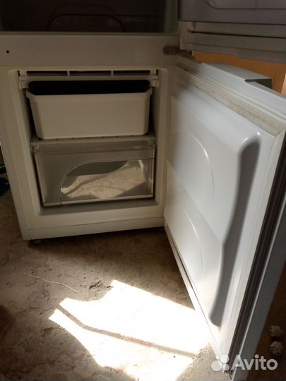 Холодильник атлант бу