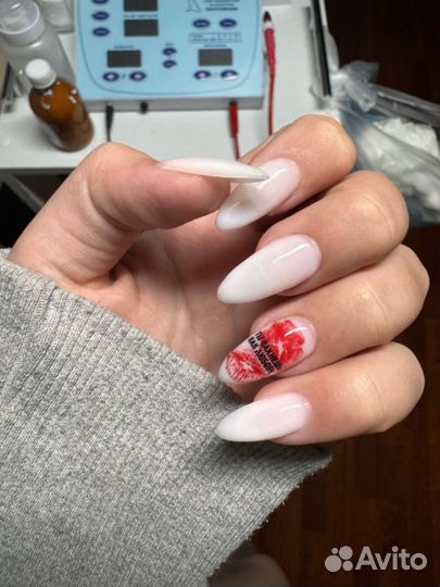 Маникюр наращивание ногтей