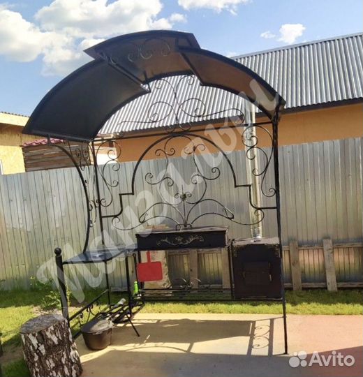 Мангал с крышей