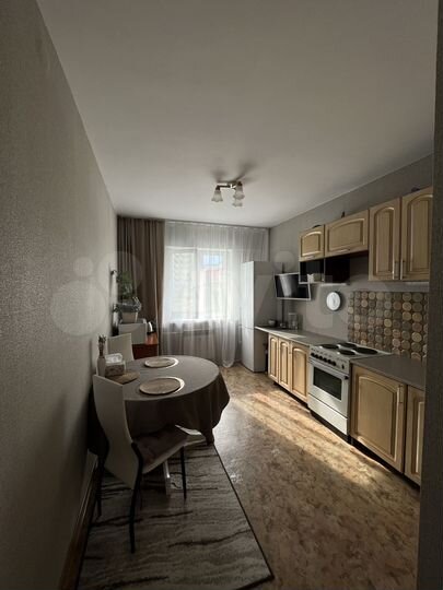 2-к. квартира, 65 м², 2/9 эт.