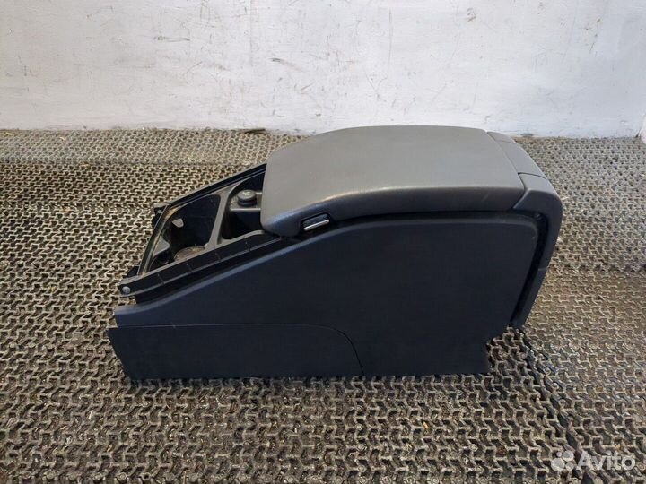 Консоль салона Volvo V70, 2008